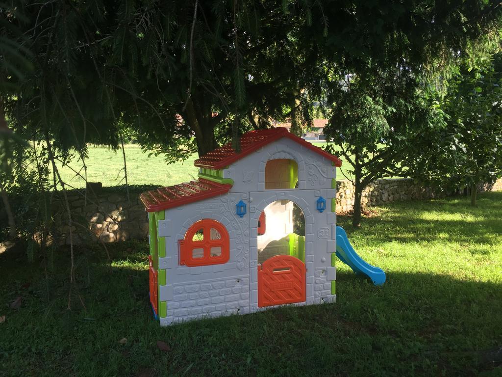 Pensjonat Posada La Roblera Orena Zewnętrze zdjęcie